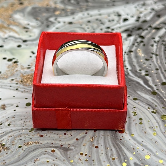 6mm Gold & Silver Ring, Men’s or Women’s, Unisex - Picture 3 of 5